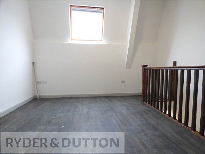 1 Bedroom Flat To Rent In Drake Street, Rochdale, Greater Manchester, OL16
