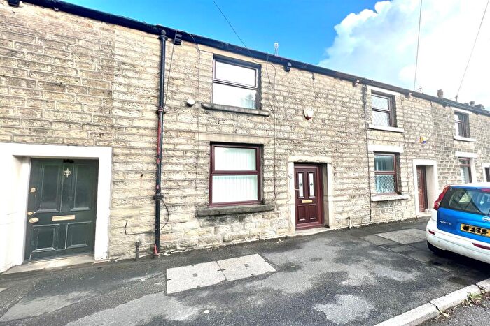 2 Bedroom Terraced House To Rent In Woolley Bridge, Hadfield, Glossop, SK13