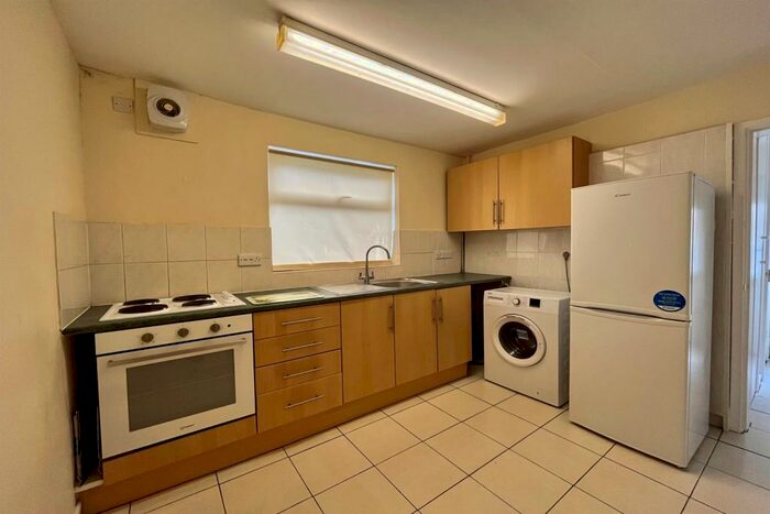 1 Bedroom Flat To Rent In Headington, Oxford, Oxford, OX3
