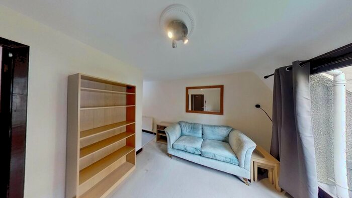 1 Bedroom Flat To Rent In Atholl Crescent Lane, Edinburgh, Midlothian, EH3