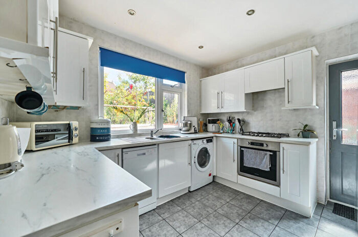 2 Bedroom Bungalow For Sale In Springford Crescent, Lordswood, Southampton, Hampshire, SO16