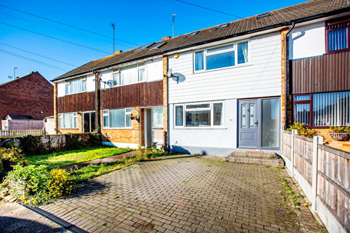 3 Bedroom Terraced House For Sale In Bramble Road, Leigh On Sea, SS9