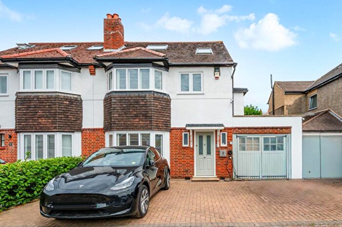 4 Bedroom Semi Detached House For Sale In Gosfield Road, Epsom, KT19