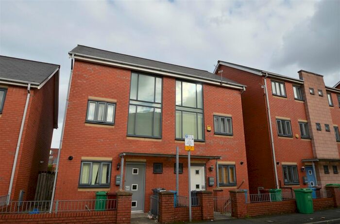 3 Bedroom Property To Rent In New Welcome Street, Hulme, Manchester, M15