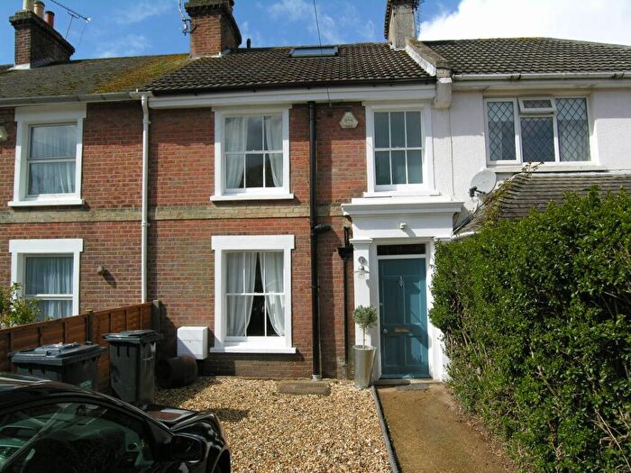 4 Bedroom House To Rent In Bedroom Terraced House In Bournemouth, BH1