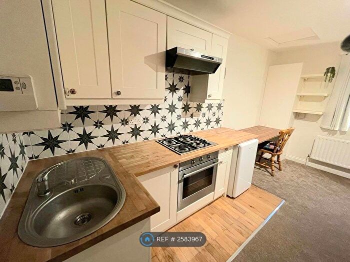 Studio To Rent In Oldfield Road, Hampton, TW12