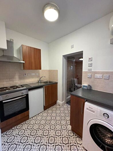 Apartment To Rent In Pershore Road, Selly Park, Birmingham, B29