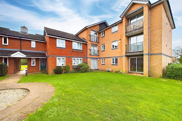 1 Bedroom Apartment For Sale In Hedingham Mews, All Saints Avenue, Maidenhead, Berkshire, SL6