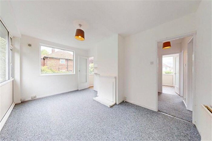 2 Bedroom Apartment For Sale In Algers Close, Loughton, IG10