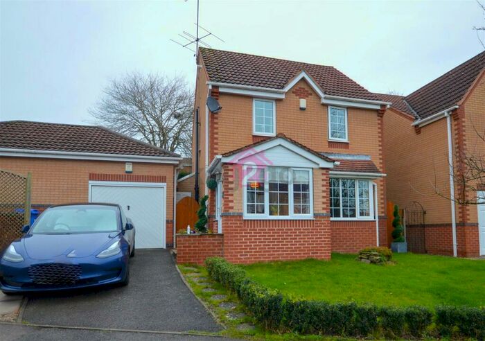 3 Bedroom Detached House To Rent In Deepwell Avenue, Halfway, S20