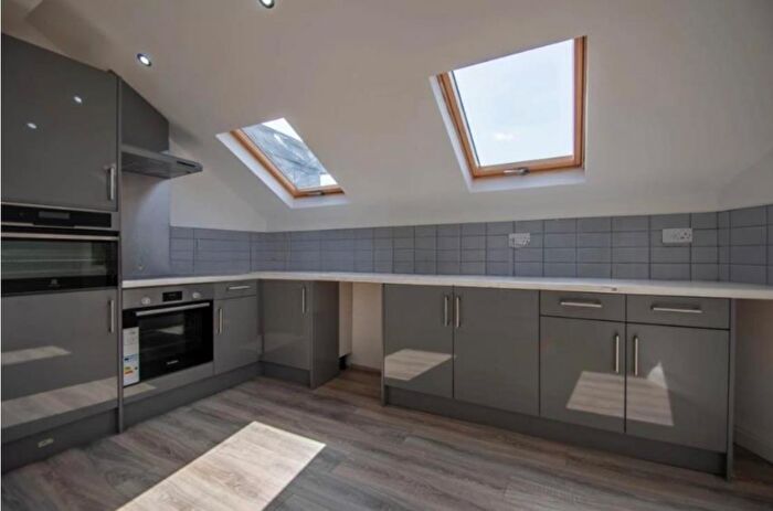 3 Bedroom Apartment To Rent In Raincliffe Street, Leeds, LS9