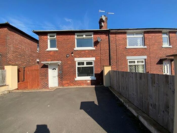 3 Bedroom House To Rent In Whalley Avenue, Littleborough, OL15
