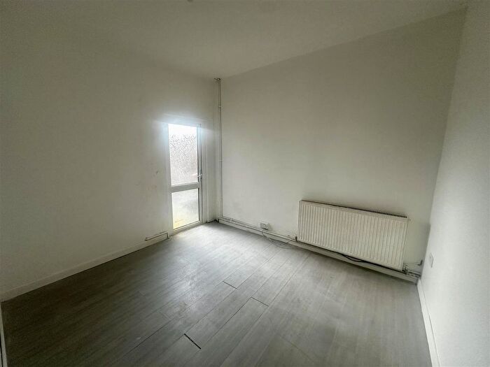 5 Bedroom End Of Terrace House To Rent In Foleshill Road, Coventry, CV6