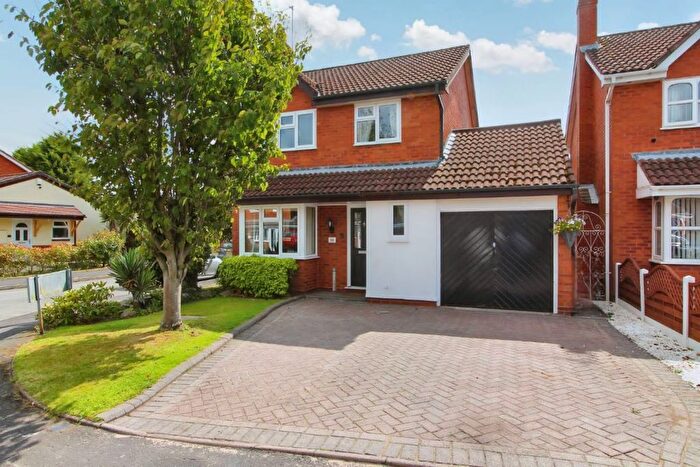 3 Bedroom Detached House For Sale In Leasowe Drive, Wolverhampton, WV6