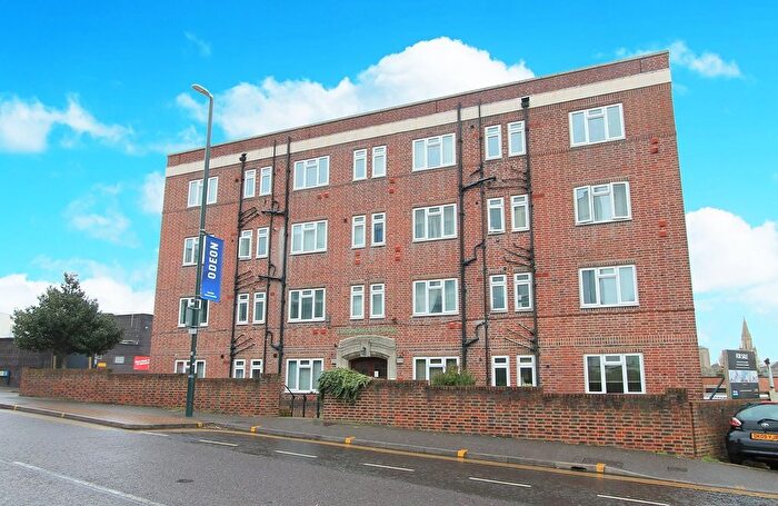 2 Bedroom Flat To Rent In Terrace Road, Bournemouth, BH2