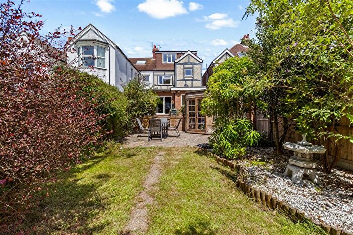4 Bedroom Semi-Detached House For Sale In Bridge Road, Worthing, BN14