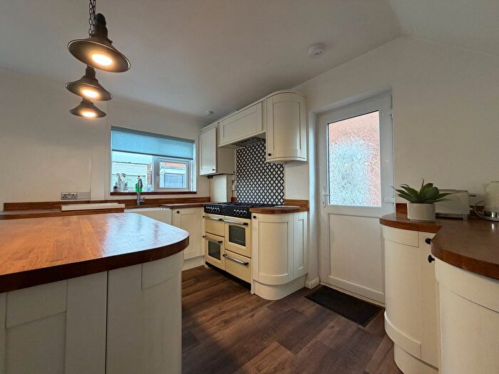 3 Bedroom Property To Rent In Moorhill Road, Whitnash, Leamington Spa, CV31