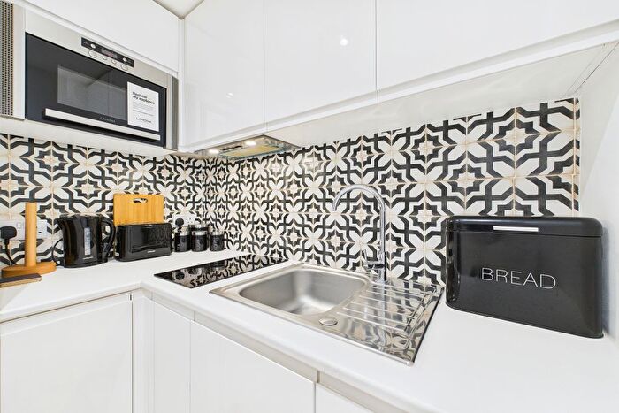 Studio For Sale In Chelsea Cloisters, Sloane Avenue, Chelsea, London, SW3