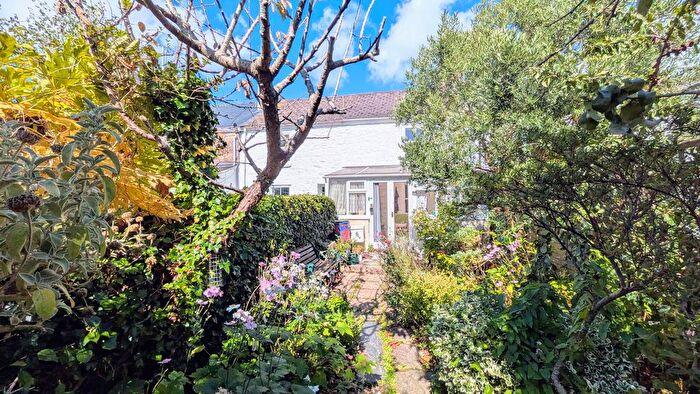 2 Bedroom Terraced House For Sale In Bullock Market Terrace, Penzance, TR18