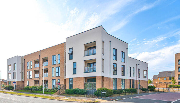 2 Bedroom Flat For Sale In Nicholson Road, Locking Parklands - Immaculate Flat, BS24