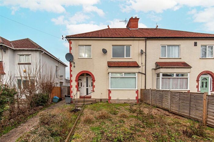 1 Bedroom Apartment For Sale In Canford Lane, Westbury On Trym, Bristol, BS9