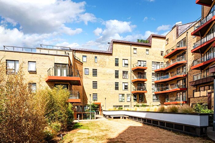 3 Bedroom Flat To Rent In Guildford House, North Maida Vale, London, NW6