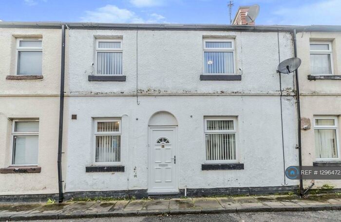 2 Bedroom Terraced House To Rent In Copster Place, Oldham, OL8