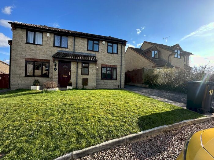 3 Bedroom Semi-Detached House To Rent In Enborne Close, Tuffley, Gloucester, GL4