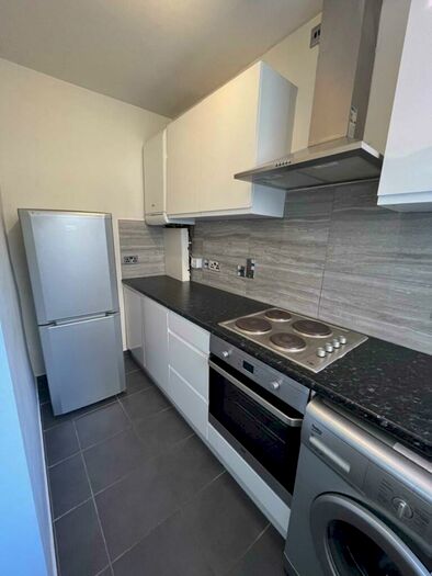 Studio To Rent In Sandy Grove, Salford, M6