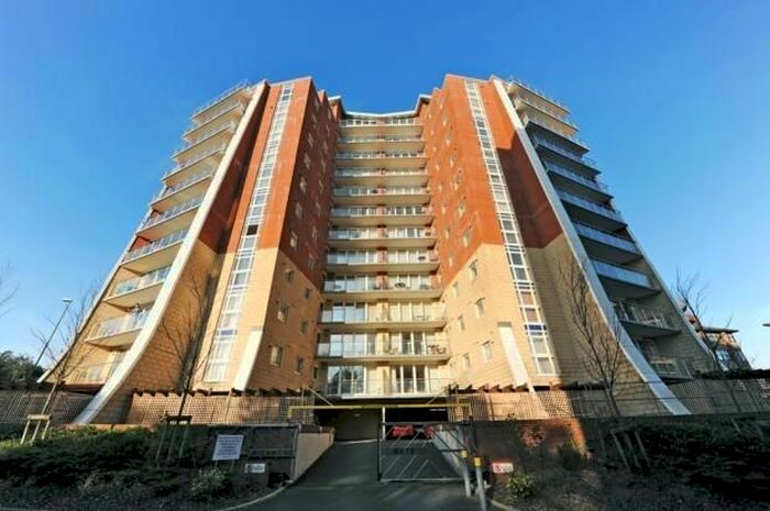 2 Bedroom Flat To Rent In Richmond Hill Drive, Bournemouth, BH2