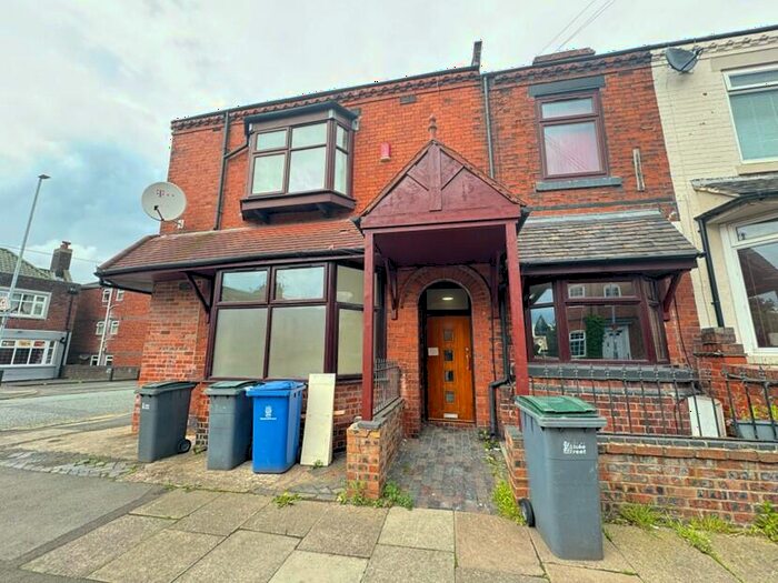 1 Bedroom Flat To Rent In Smithpool Road, Stoke On Trent, ST4