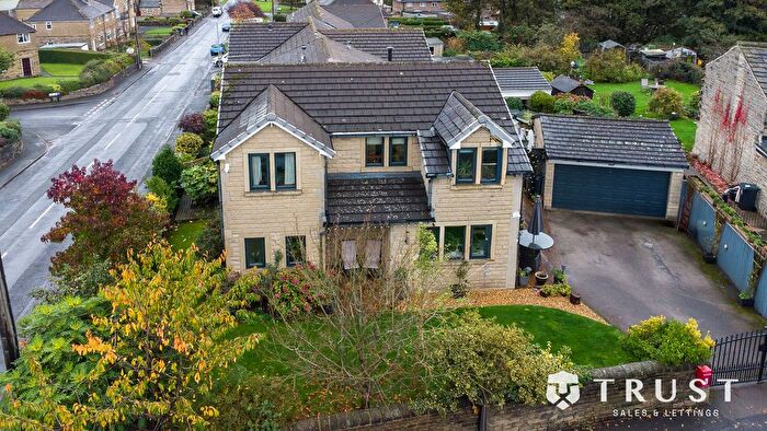 4 Bedroom Detached House For Sale In Deep Lane, Brighouse, HD6