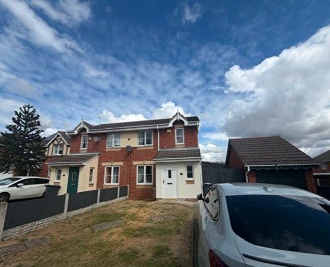 3 Bedroom Semi-Detached House For Sale In Manor Fields, Great Houghton, Barnsley, S72