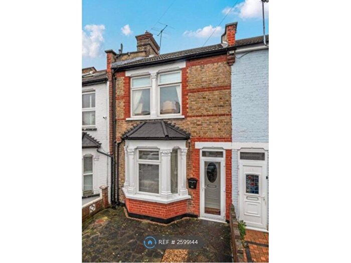 2 Bedroom Terraced House To Rent In Rochdale Road, London, SE2