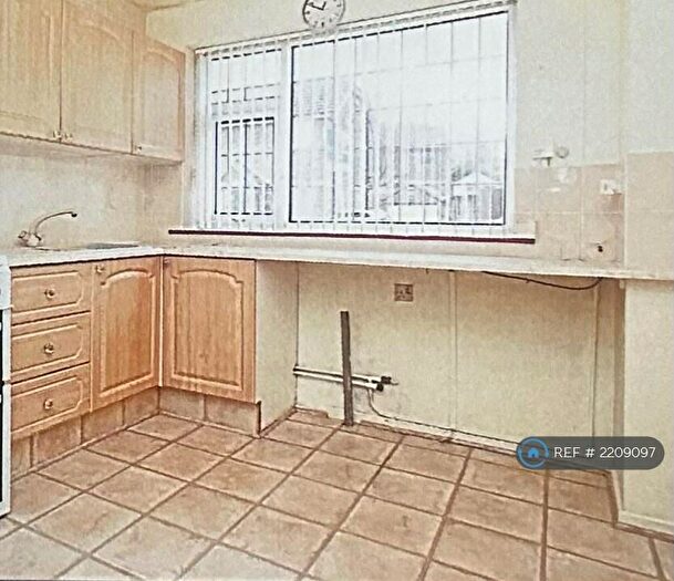 2 Bedroom Bungalow To Rent In Temple Lea, Leeds, LS15