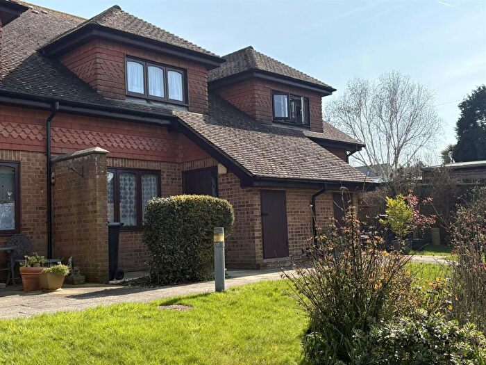 1 Bedroom House To Rent In Brinkcliffe Gardens, Sandown, PO36