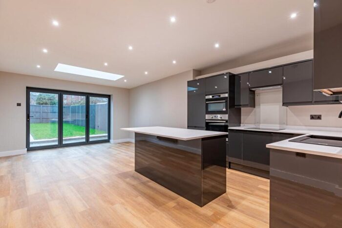 2 Bedroom Terraced House For Sale In Park Lane, Newbury, Berkshire, RG14