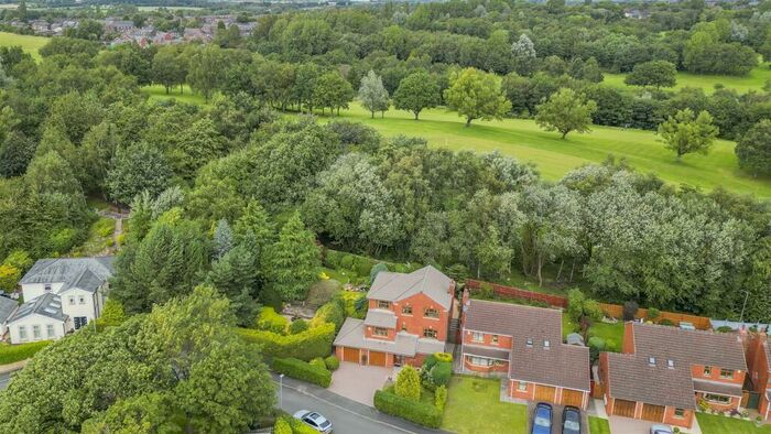 4 Bedroom Detached House For Sale In Brayston Fold, Middleton, Manchester, M24