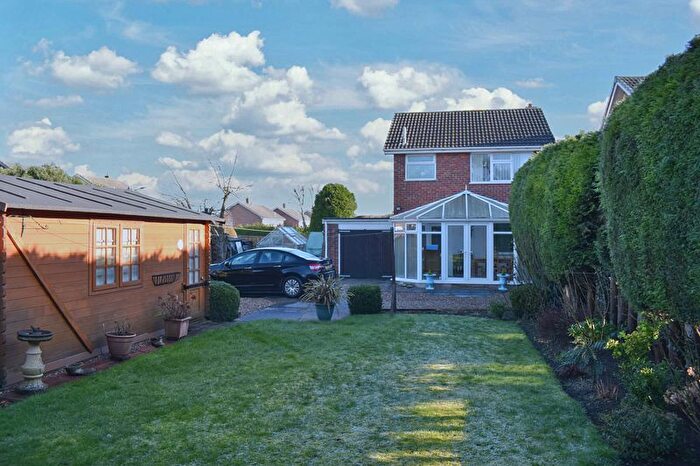 3 Bedroom Detached House For Sale In Markwick Close, Newark, NG24