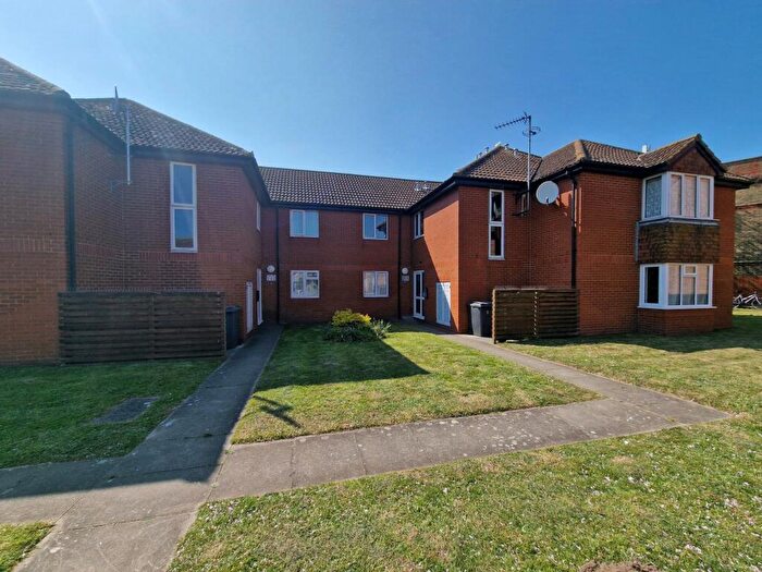 1 Bedroom Flat To Rent In Walcheren Close, Deal, CT14