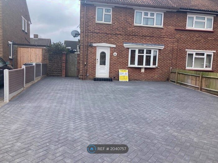 3 Bedroom Semi-Detached House To Rent In Dene Holm Road, Northfleet, Gravesend, DA11