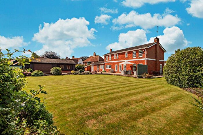 4 Bedroom Detached House For Sale In The Street, Hacheston, Woodbridge, Suffolk, IP13