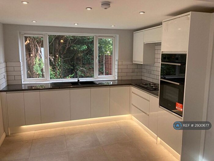 2 Bedroom Terraced House To Rent In Dundonald Road, Manchester, M20