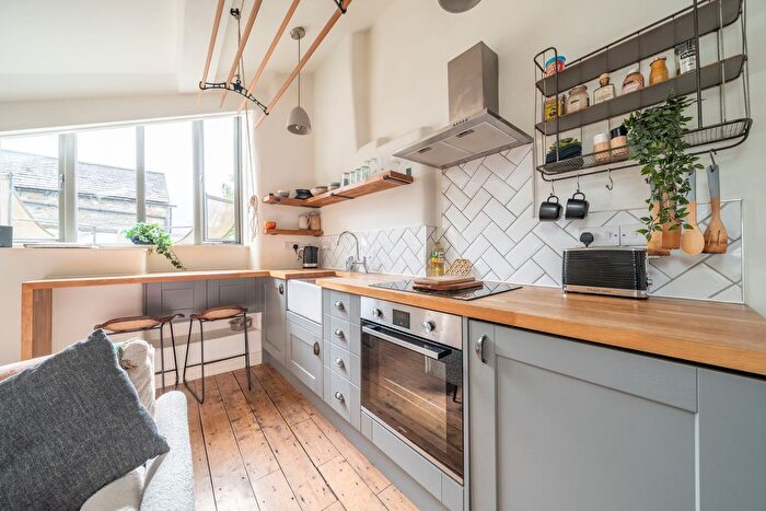1 Bedroom Terraced House For Sale In Market Square, Kirkby Lonsdale, LA6