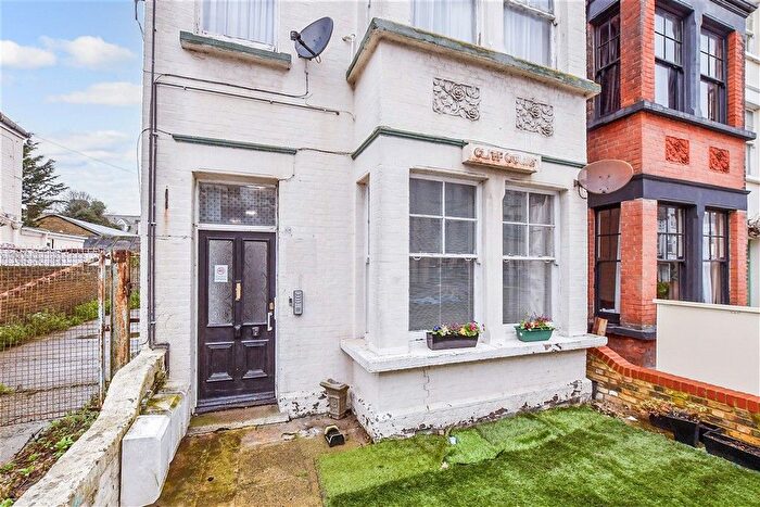 3 Bedroom Flat For Sale In Norfolk Road, Cliftonville, Margate, Kent, CT9