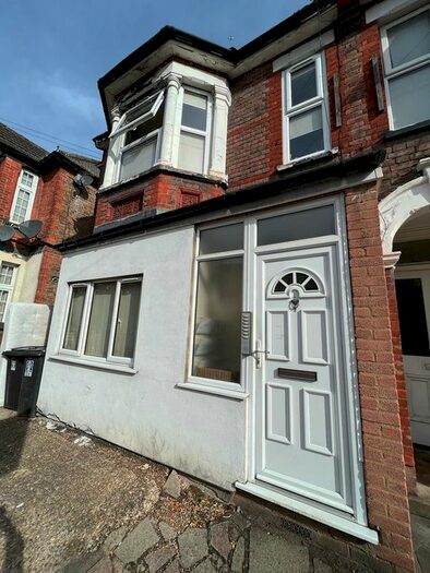 Studio To Rent In Marlborough Road, Watford, WD18