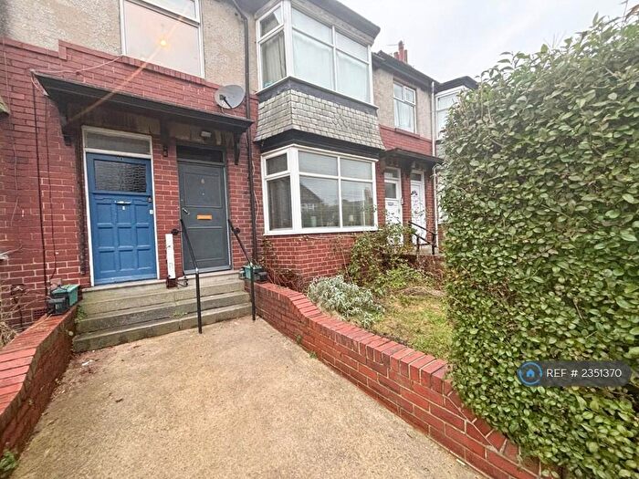 2 Bedroom Flat To Rent In Valley View, Jesmond, Newcastle Upon Tyne, NE2