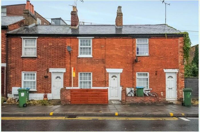 2 Bedroom Property To Rent In New Street, Aylesbury HP20