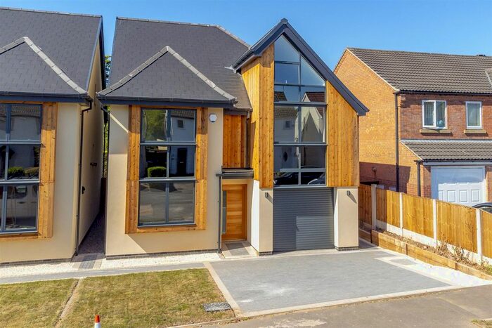 5 Bedroom Detached House For Sale In Second Avenue, Risley, DE72