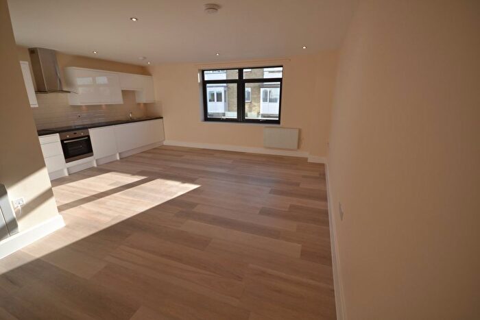 1 Bedroom Flat To Rent In Grover Walk, Corringham, SS17